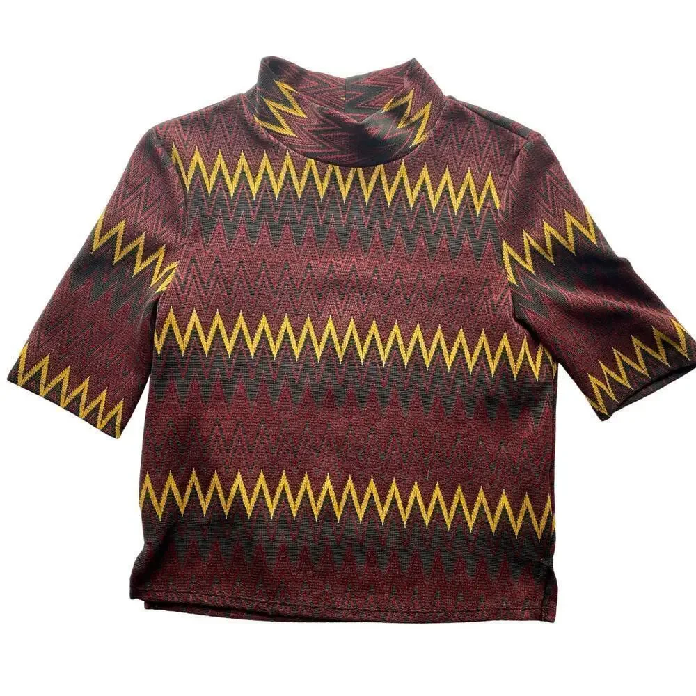 ZARA Top Mock Neck Crop Zig Zag Chevron Texture Short Sleeve Black Maroon Gold M